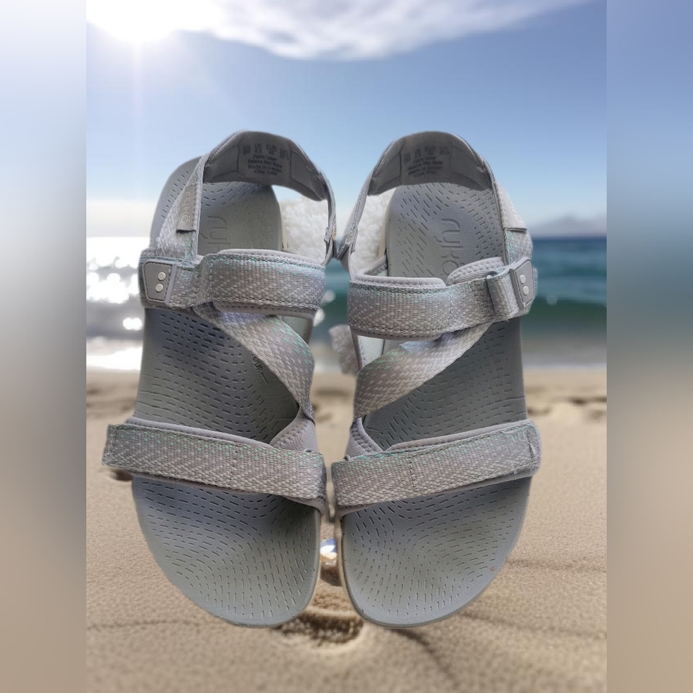 Ryka Women's Kona Trek Light Gray Strappy Sandals Sz 9